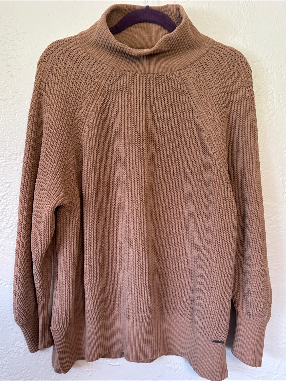 Abercrombie & Fitch Ribbed Mock-Neck Sweater in Taupe Brown M